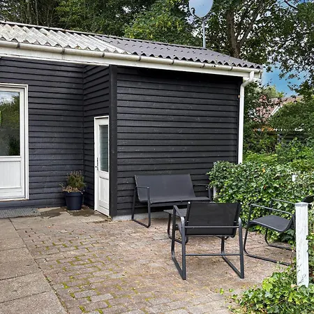 Awesome Home In Oksbol With Sauna Nyaraló